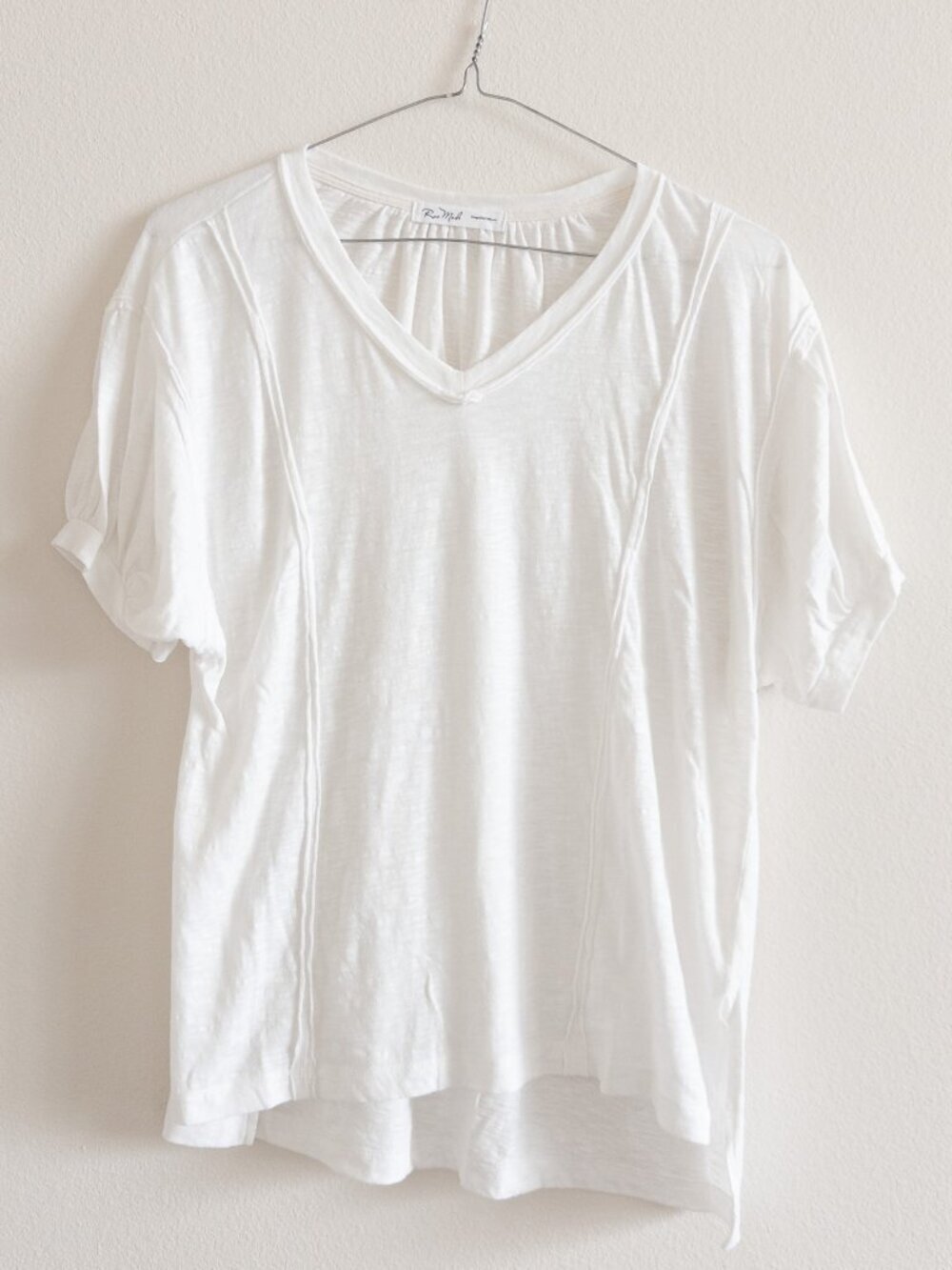 Rae Mode Oversized White V Neck Tee, Size Small